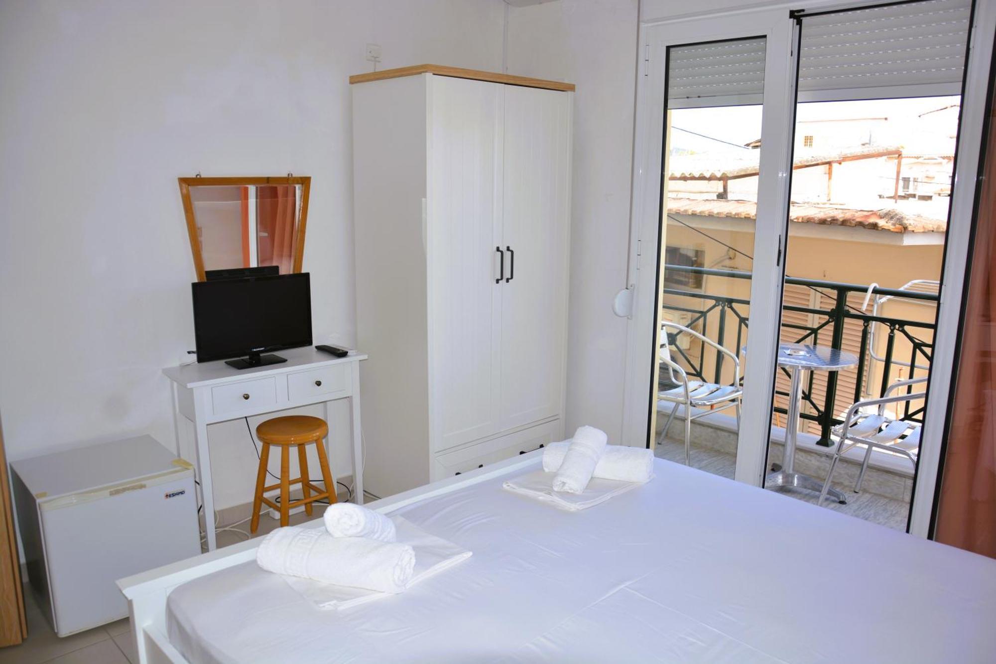 Dionyssos Otel Limenas  Dış mekan fotoğraf